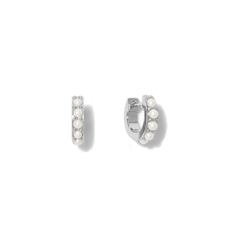 Circle Pearl Earrings