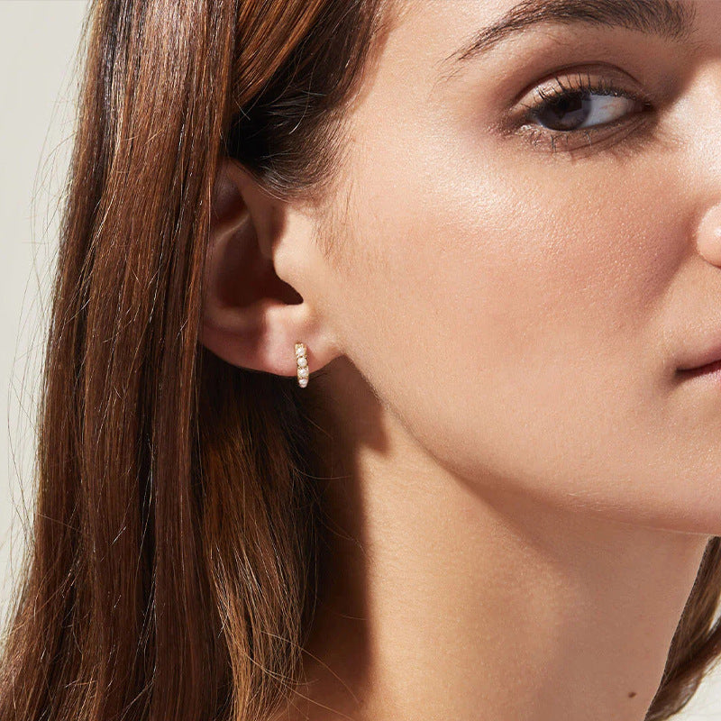 Circle Pearl Earrings